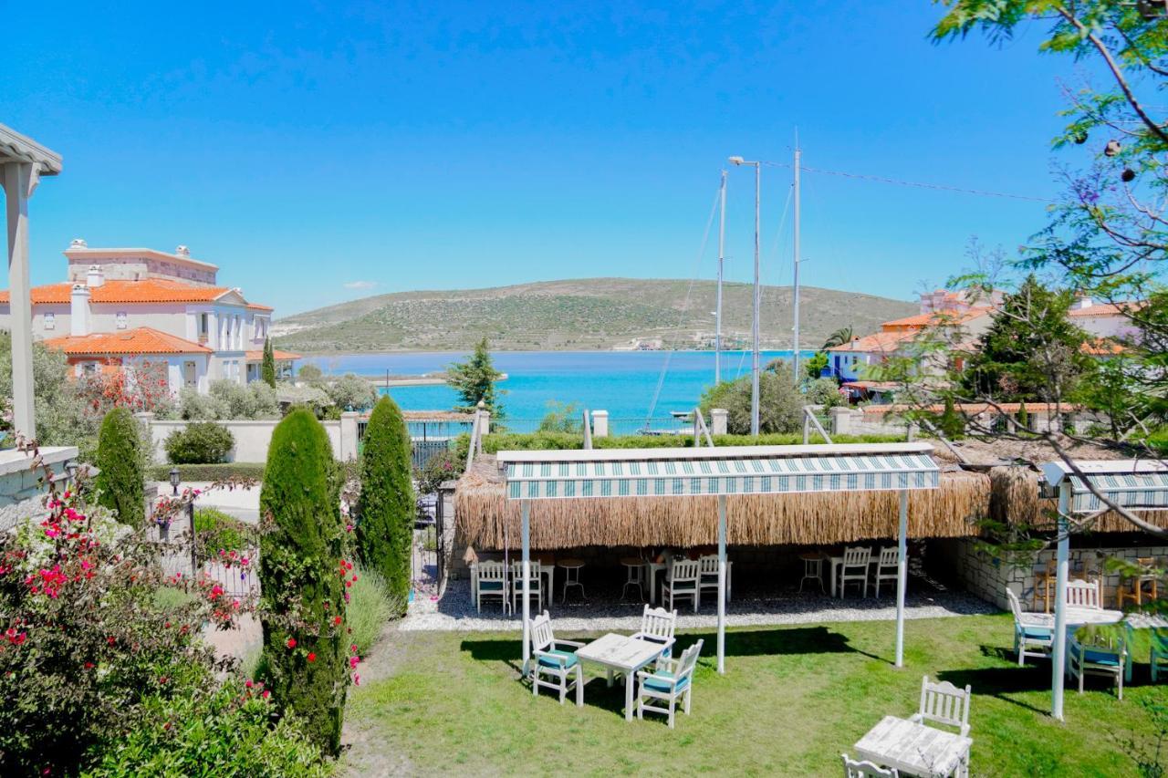 Alacati Marina Palace ภายนอก รูปภาพ