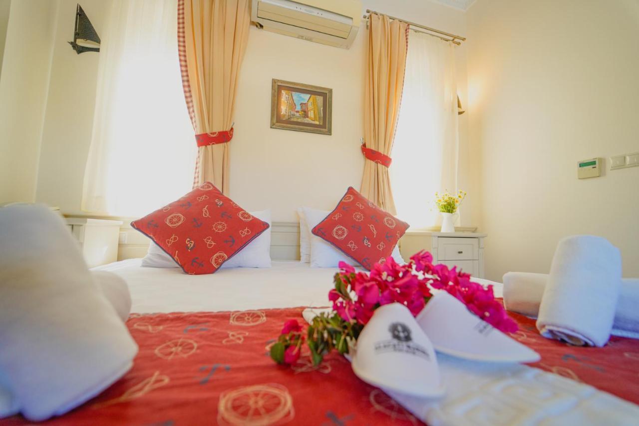 Alacati Marina Palace ภายนอก รูปภาพ