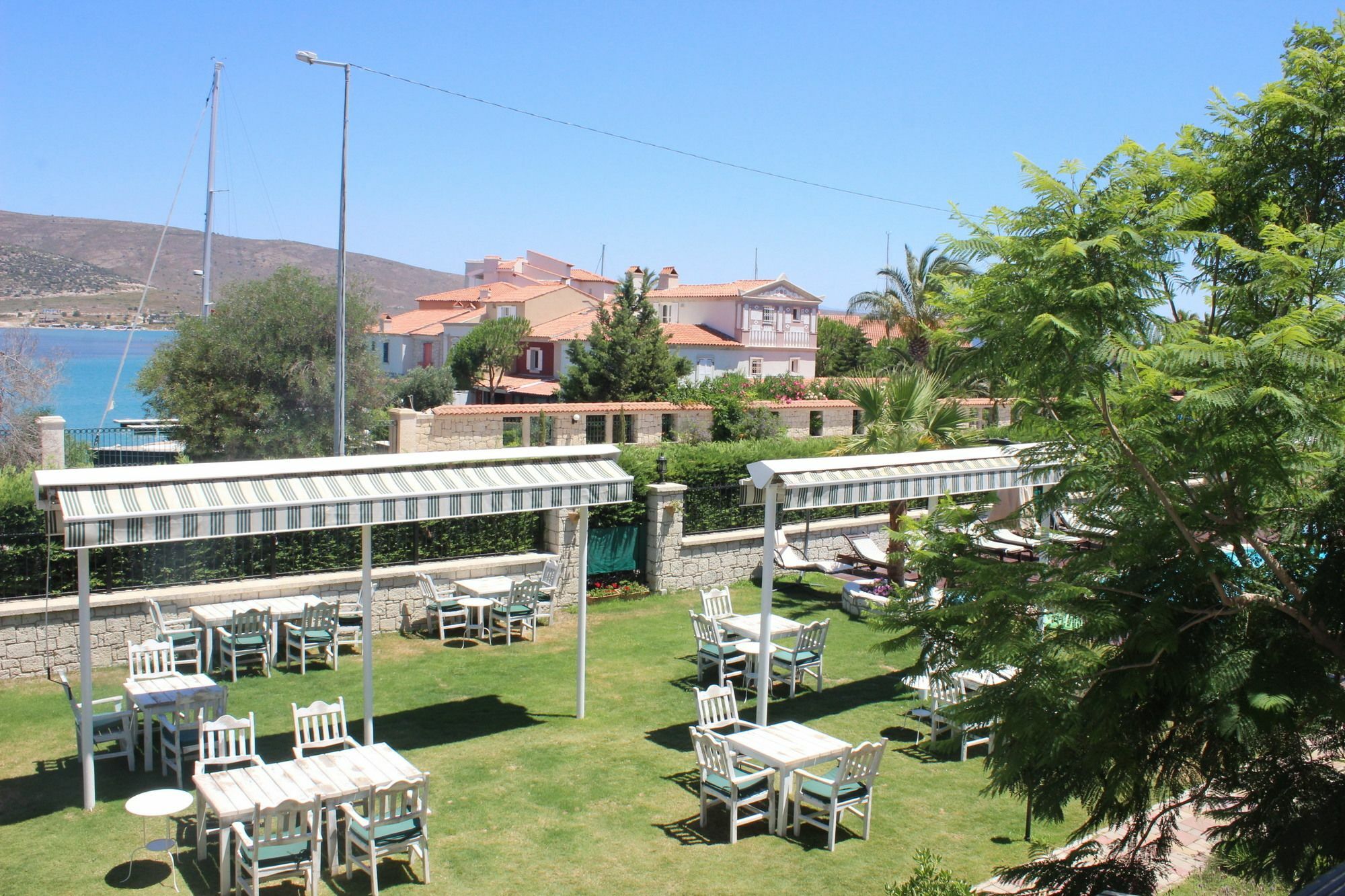 Alacati Marina Palace ภายนอก รูปภาพ