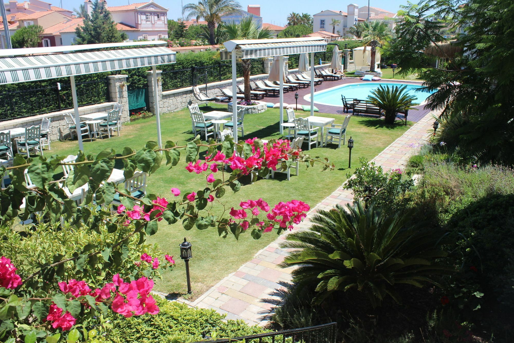 Alacati Marina Palace ภายนอก รูปภาพ